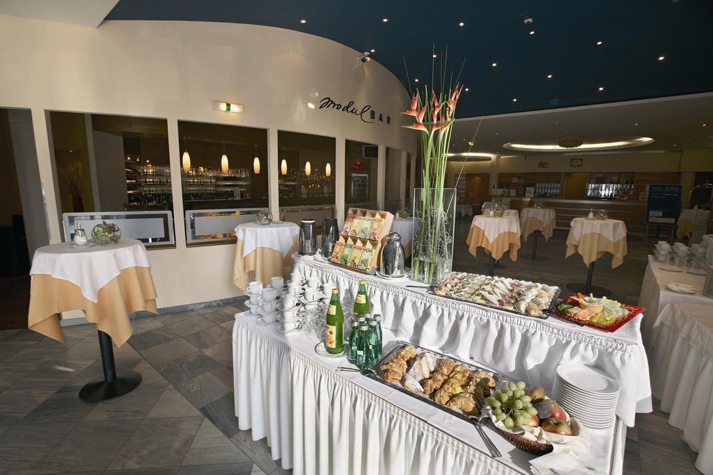 Hotel Modul Wien Exteriör bild